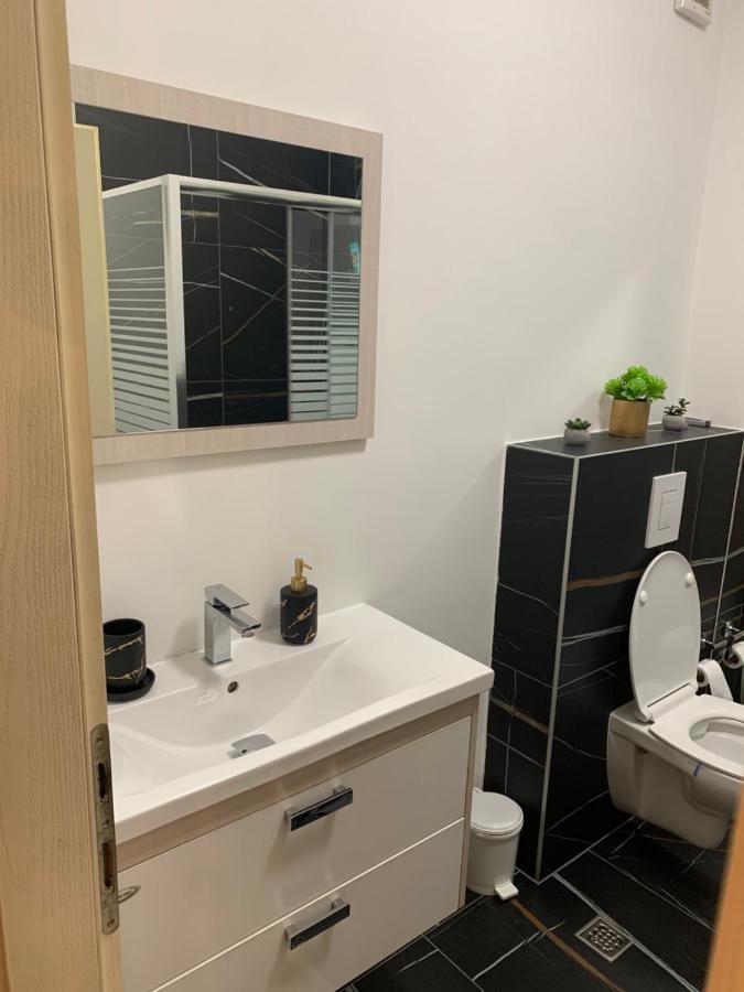 Ferienwohnung Mistik Apartman Mostar Exterior foto